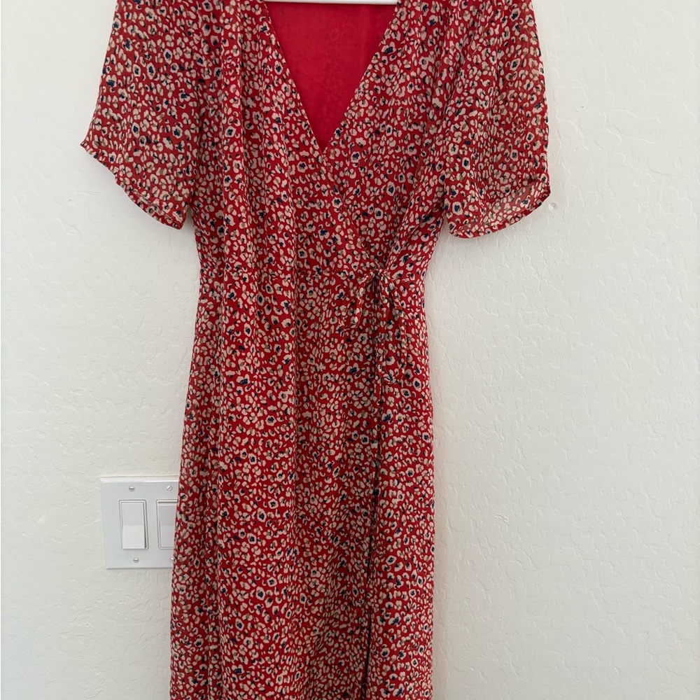 Elegant Red Patterned Dress